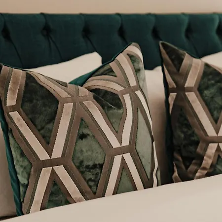 Royal Chambers Serviced Lägenhet