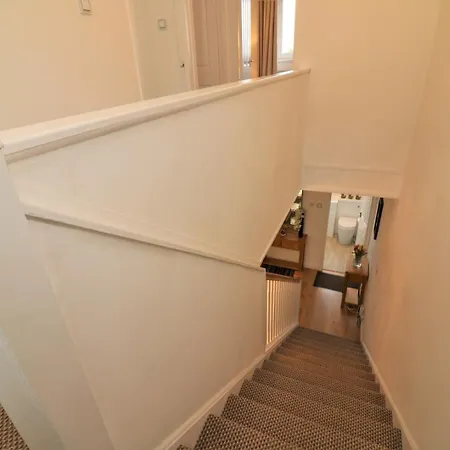 Signature - Gordon House Apartment Glasgow