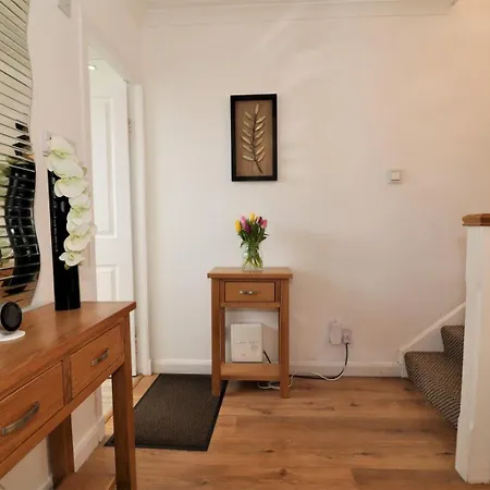 Signature - Gordon House *