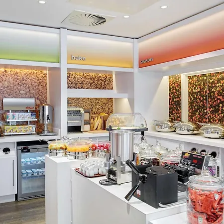 Hampton By Hilton Hotel 3*