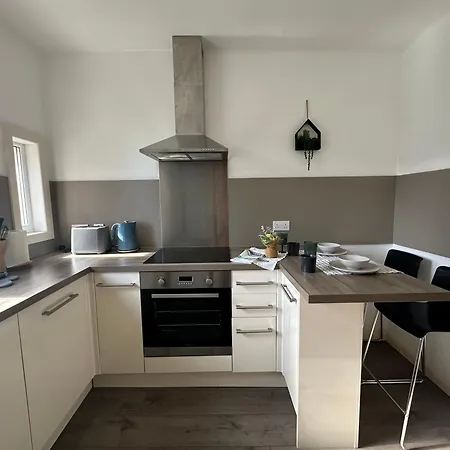 Modern Style , Separate Entrance *