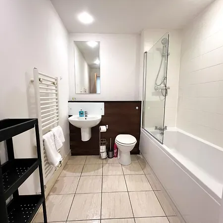 Gem 1 Bed Flat Centre