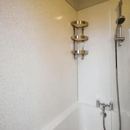 아파트 Cosy Stylish Home, Seperate Entrance *