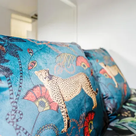 The Merchants Gem - 2bed & Free Parking *