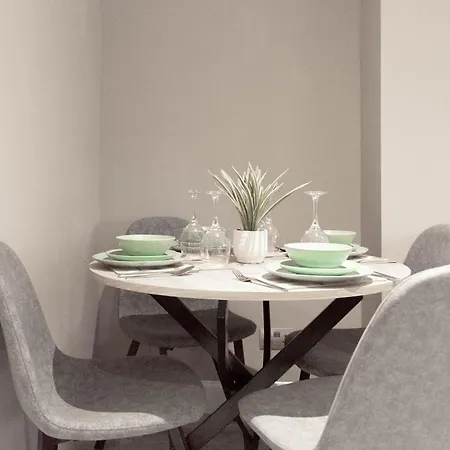 度假居 3 Bdr House At Caledonia Luxe Short Lets & Serviced