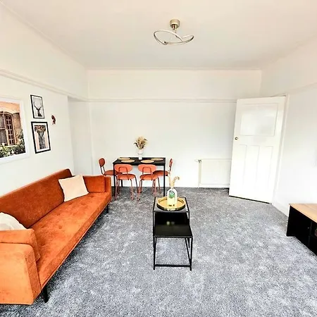 Charming 3-bed Oasis-free Parking Tatil Evi *