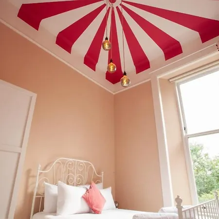 Lejlighed Bright Spacious 3 Bed Flat