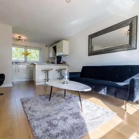 Stunning Centre 1 Bed With Free Parking Glasgow