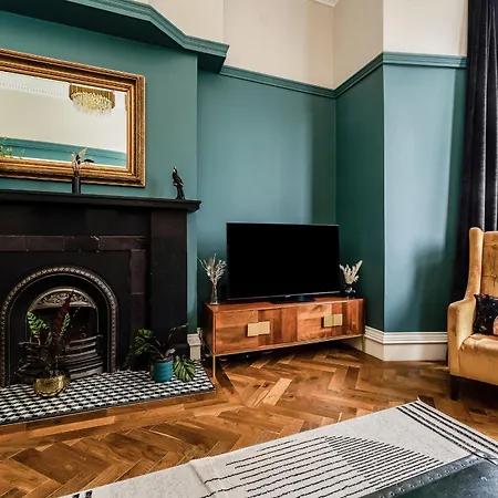 Luxurious Park District Duplex Апартаменты *