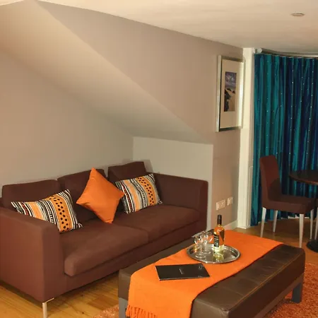 格拉斯哥西区梦之屋公寓酒店