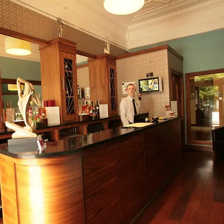 Hotel Acorn 3*