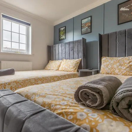 Ideal 3 Bed In With Free Parking Дом отдыха Глазго