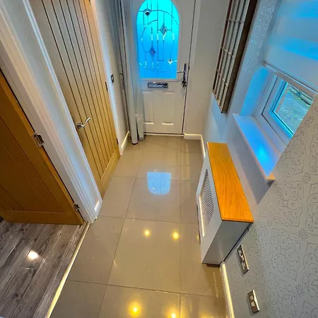 Paradise On Earth * Glasgow