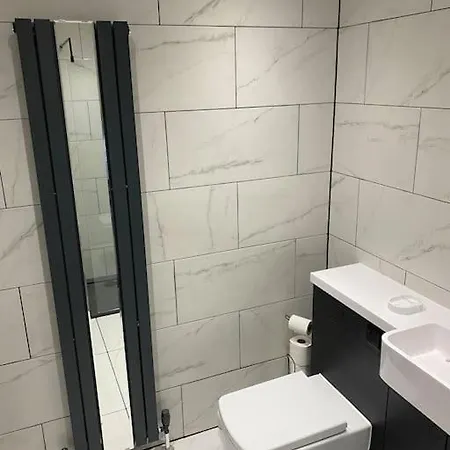 Perfectly Situated Luxury 2 Bedroom Daire