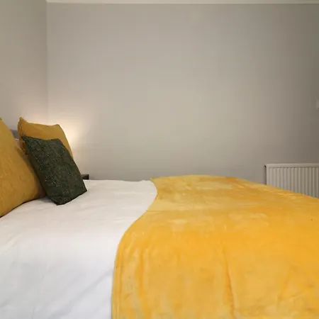 Signature - Huntley House Glasgow