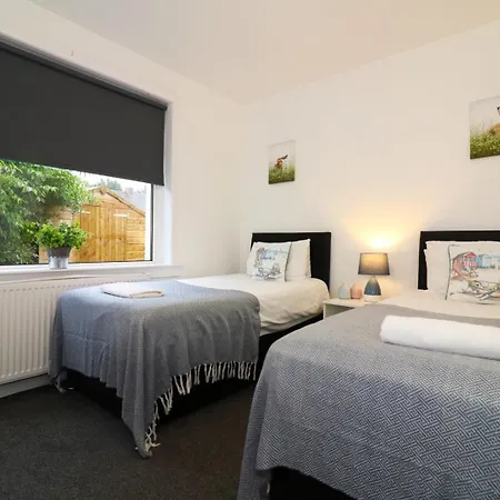 Signature - Glen Lee House Apartment Glasgow
