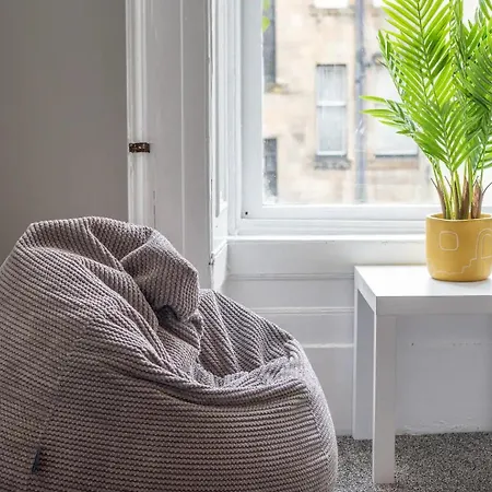 West End Cosy Pop Of Colour - Pass The Keys Апартаменты