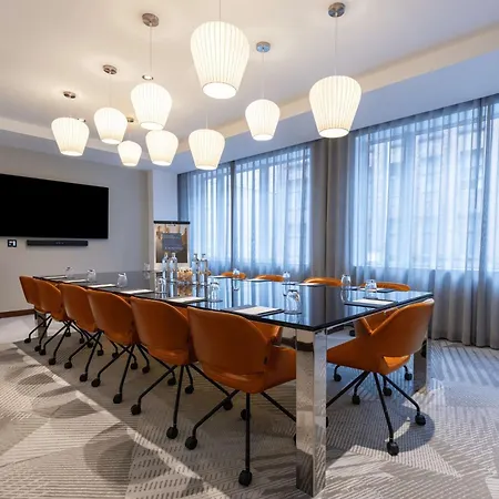 Radisson Blu Hotel, 4* Glasgow