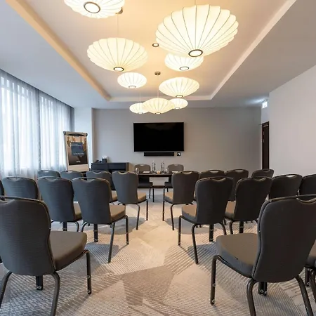 Radisson Blu Hotel, Hotel