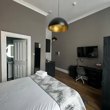 Amani - Centre Lejlighedshotel Glasgow