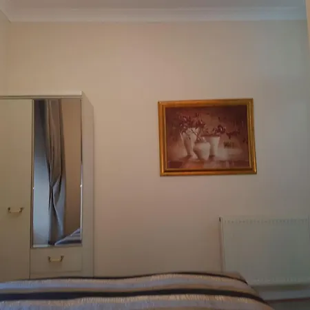 Guest house Private Near Centre Braid