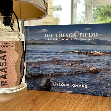 House In Drymen Village With Free Local Health Club Access *