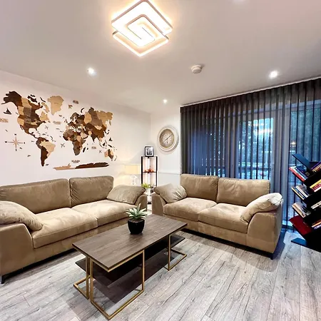 Private Bedroom - Modern Flat - West End Privatunterkunft *