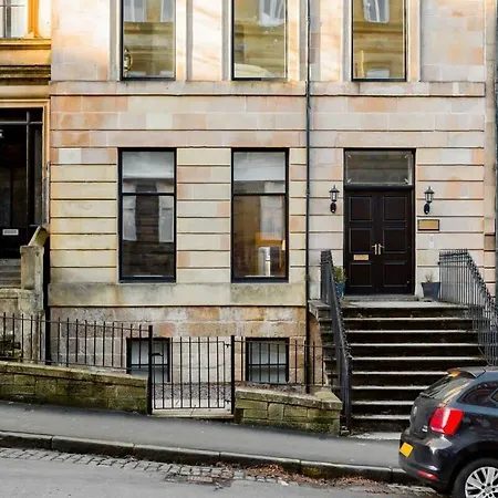 Incredible Contemporary Flat In Heart Of West End * グラスゴー