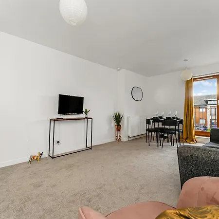 Apartment 2bed East End Gem Glasgow