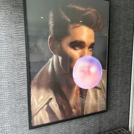 Luxurious Penthouse With Bar At Hydro & Secc Διαμέρισμα *