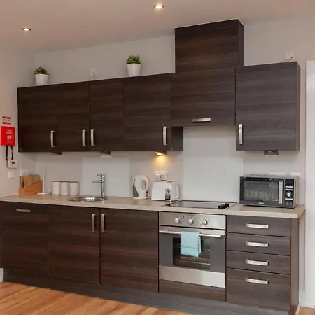 1 Bedroom Flat In The Heart Of Merchant