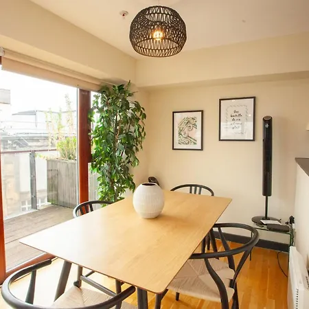 度假居 Beautiful Penthouse In Centre Location