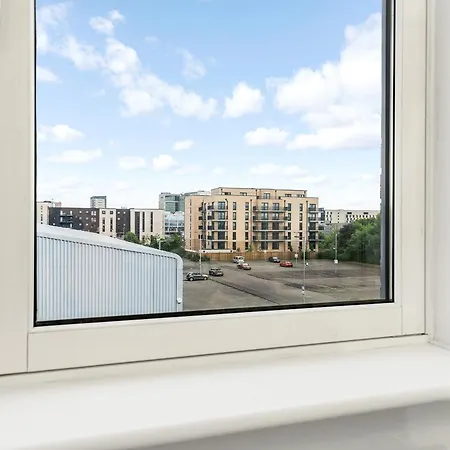 5 Bed Finnieston Skyhigh Duplex With Parking Апартаменты Глазго