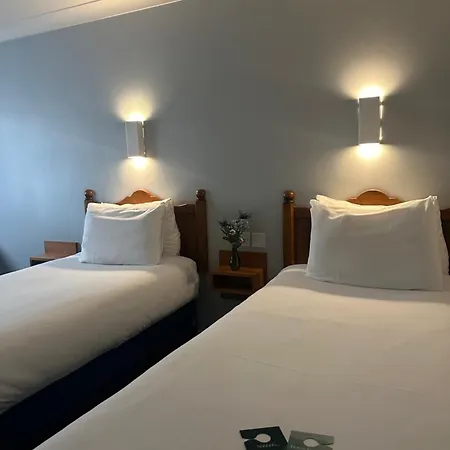 Szálloda Go2 Glasgow - Free Parking And Pet Friendly