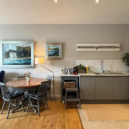 Harbour Clyde Waterfront Apartament