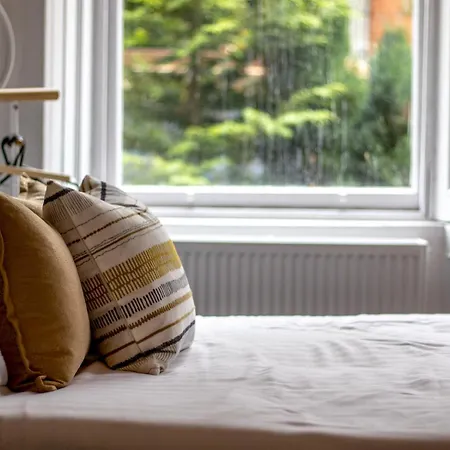 Dream With Loft West End - Pass The Keys Apartman