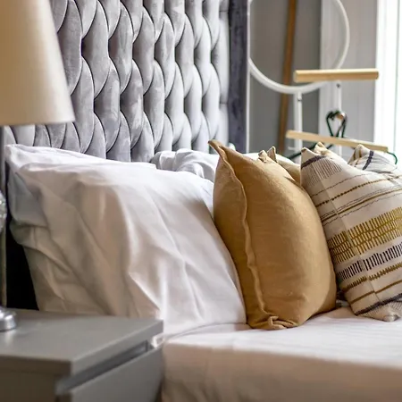 Lägenhet Pass The Keys Dream With Loft West End *