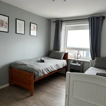 Floor Of The Building, Spectacular Views! Apartament Glasgow