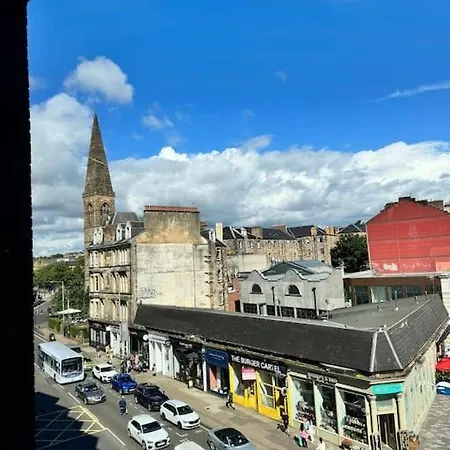 Two Bedroom Maisonette In The Heart Of The West End Glasgow