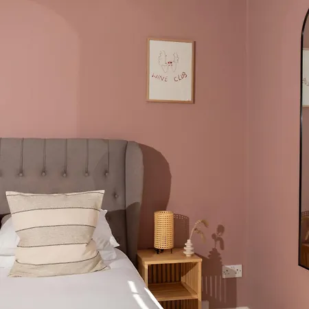 Celentano's Restaurant With 3*