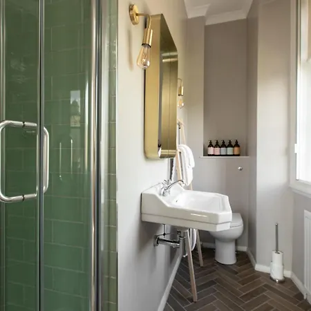 Hotel Celentano's Restaurant With 3*