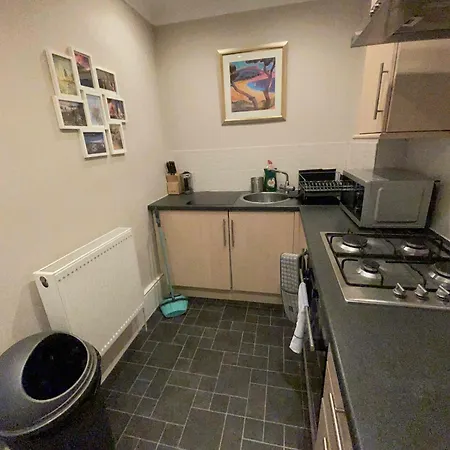 2 Bed West End 글라스고