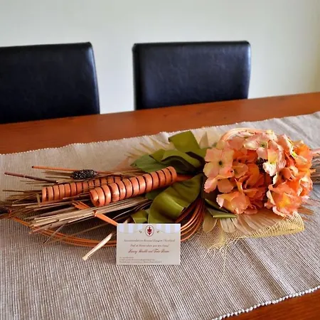 3 Bedroom - Free Parking & Wifi 350mbps Apartamento