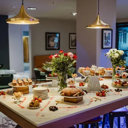 Radisson Blu Hotel, 4*