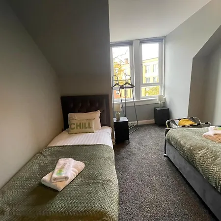 The Blue Nile Hillhead - Pass The Keys Apartamento *