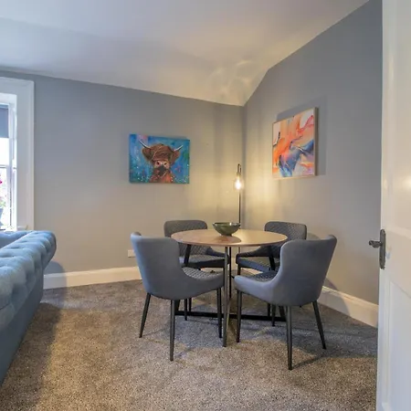 The Blue Nile Hillhead - Pass The Keys Apartamento