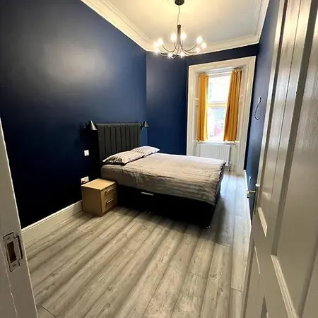 Queens Park Area, Beautiful Vibrant Ground Floor Lovely * 글라스고