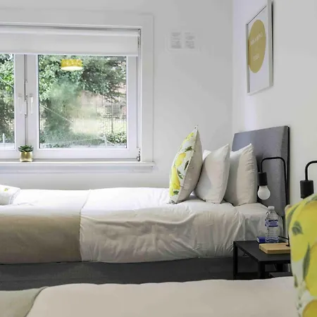 2 Bdr House By Caledonia Luxe Short Lets & Serviced Tatil Evi Glasgow