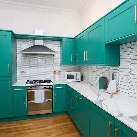Lovely Spacious 2 Bed Flat Διαμέρισμα Γλασκώβη
