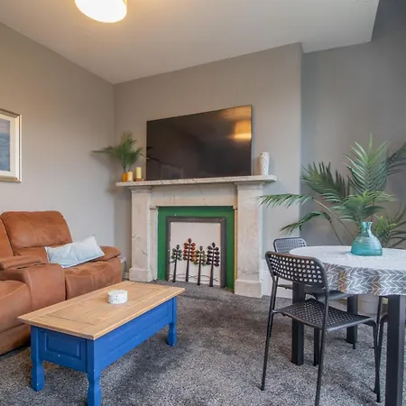 Wonderful West End - Pass The Keys